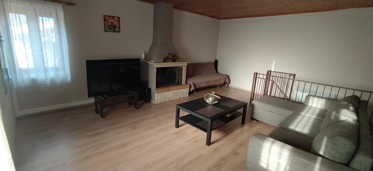 Holiday home Traditional Stone House Vrisi *
